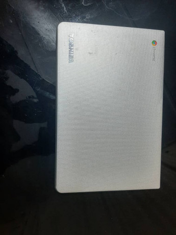 toshiba-chromebook-big-1