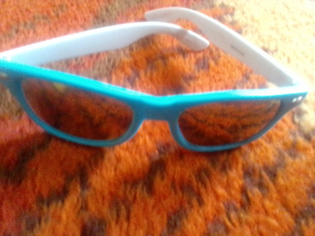 sun-glasses-big-0