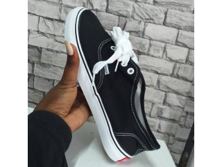 Casual men's shoes